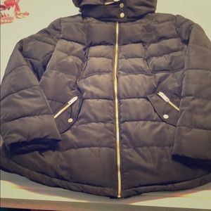 Maternity winter puffer coat